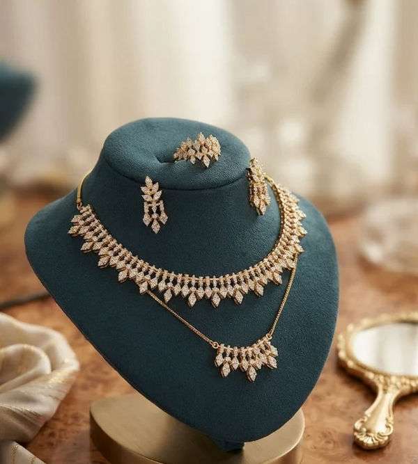 Gold-Toned Leaf Design Jewelry Set